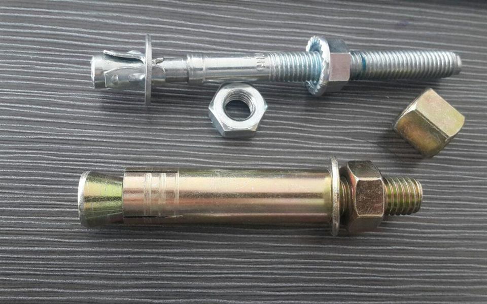 Anclaje de camisa con tuerca
